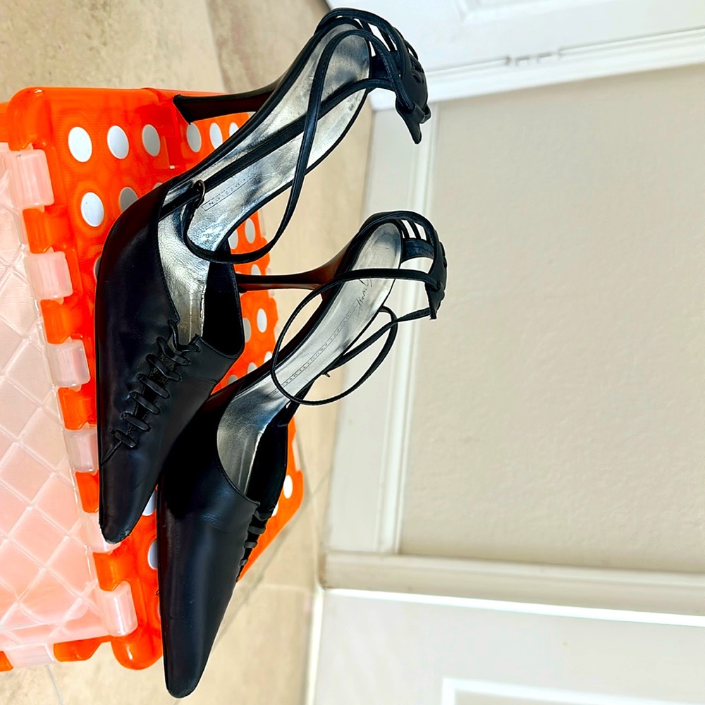 Stylish Black 9.5 Giuseppe Zannotti heels